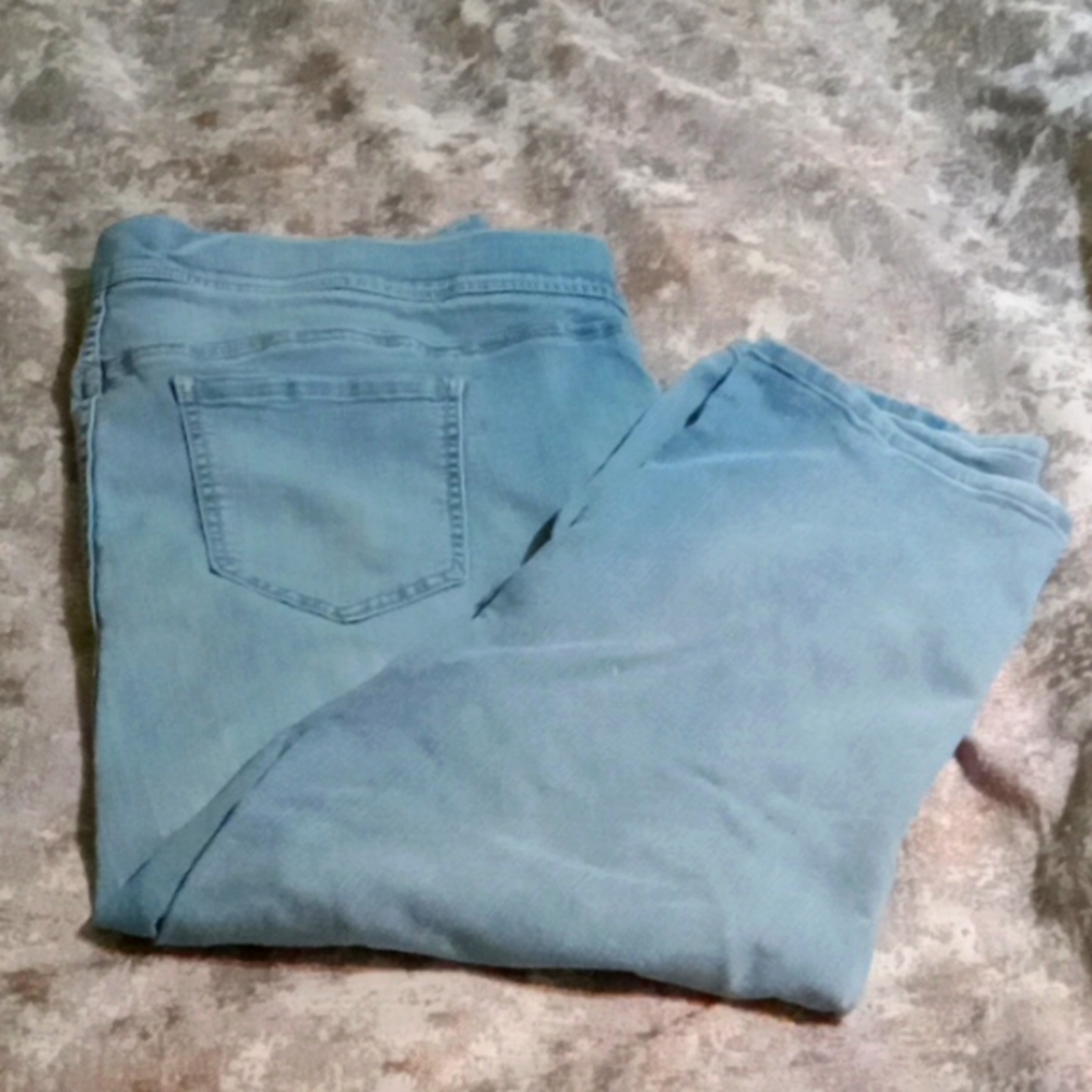 NWOT Torrid Stretchy jeans